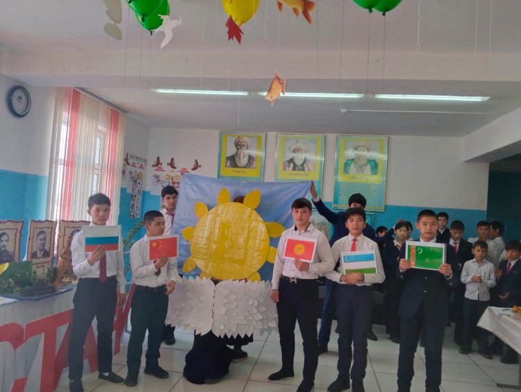 Қарасу орта мектебінде "Жаратылыстану ғажайыптары" атты айлықтың ашылу салтанатты жиын өткізілді